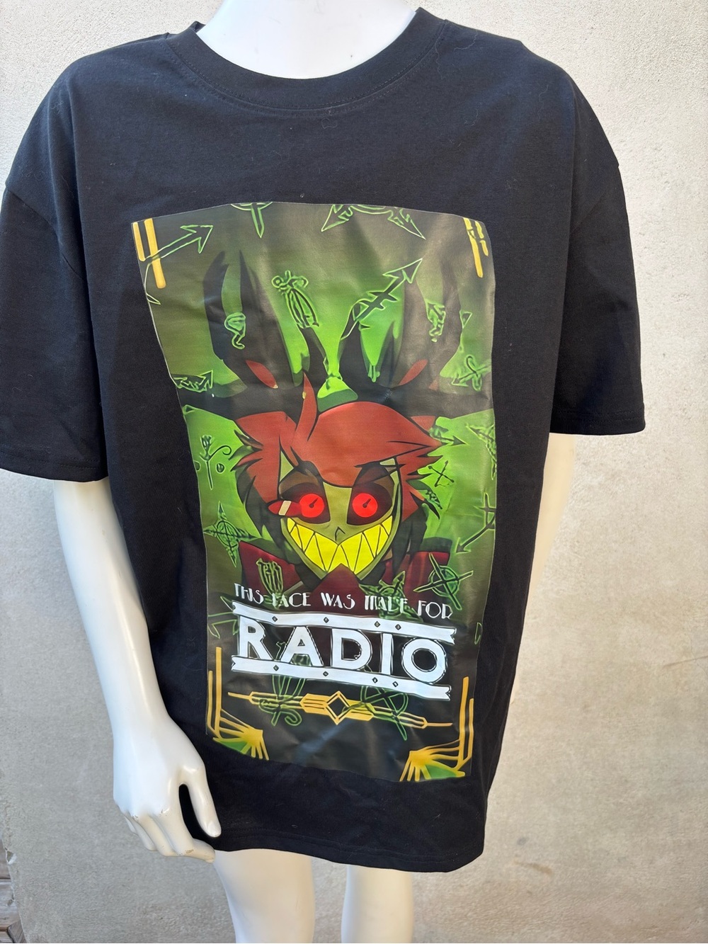 Hazbin Hotel Alastor "This Face Was Made For Radio" Graphic Tee - Large